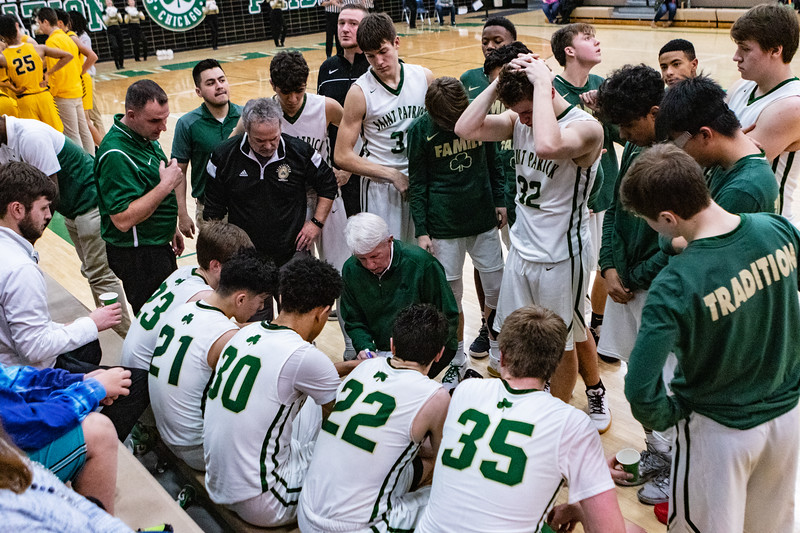 Shamrocks surge to 5-1 in conference
